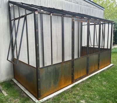 serre murale sur mesure à partir d'un plan fourni par les clients serre murale sur mesure à partir d'un plan fourni par les clients