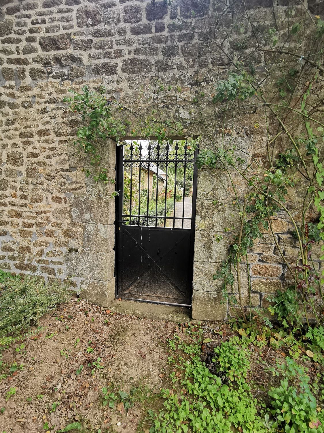 portillon , reproduction d'un modèle ancien portillon , reproduction d'un modèle ancien