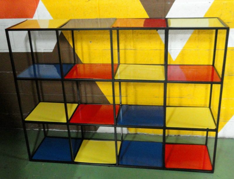 étagère ,structure sur mesure en tube de 10x10 mm