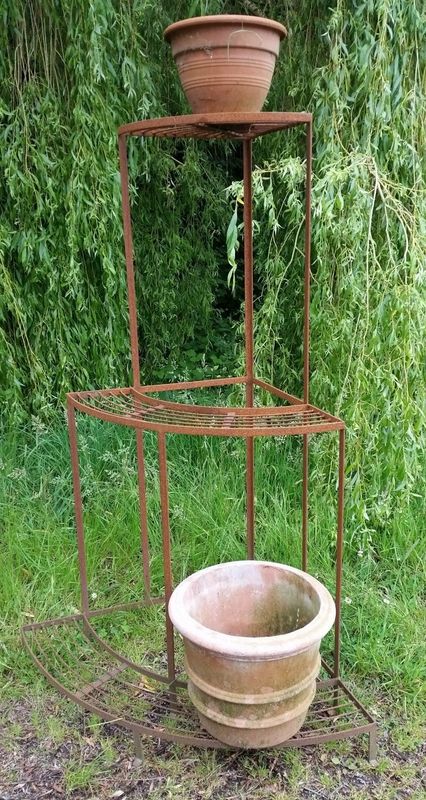 étagère d'angle, de fleuriste pour grandes fleurs étagère d'angle, de fleuriste pour grandes fleurs