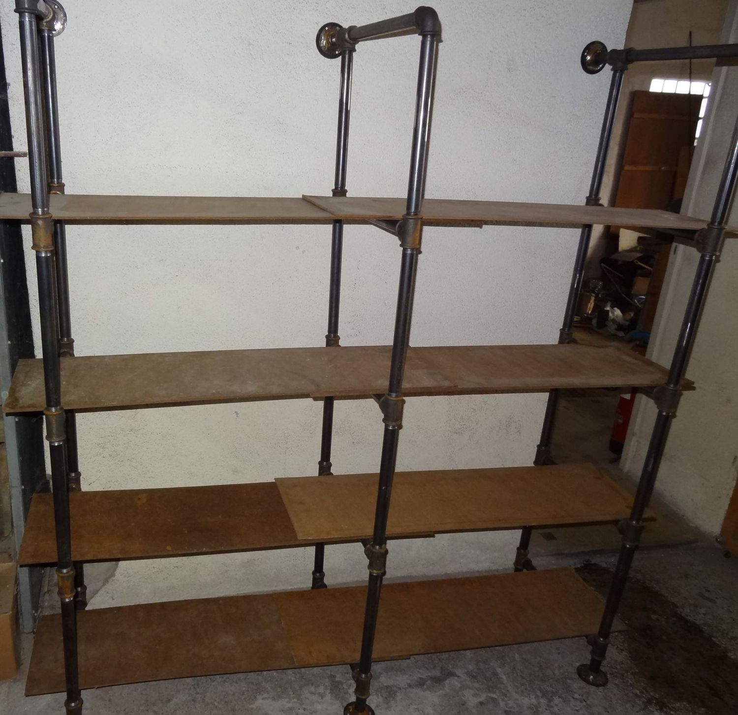 étagères, rayonnages réalisés avec le design industriel plomberie étagères, rayonnages réalisés avec le design industriel plomberie