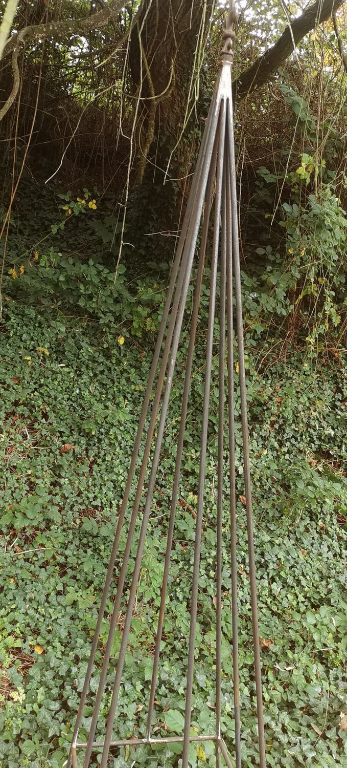 topiaire a fixer sur la pelouse ,idéale pour plantes grimpantes topiaire a fixer sur la pelouse ,idéale pour plantes grimpantes