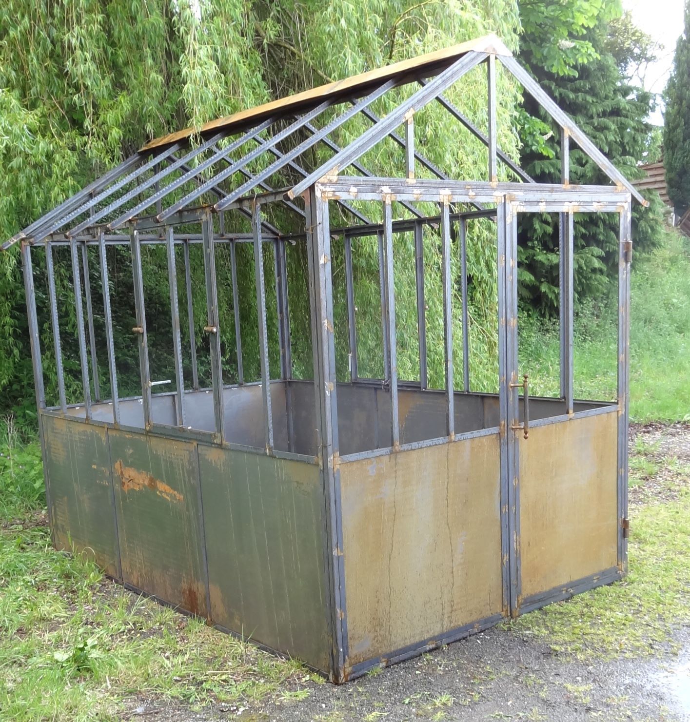 SERRE en cornière et tôle  modèle ancien : 3 m x 2 m x 250 cm