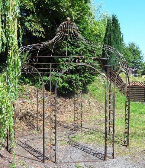 tonnelle octogonale de 333 cm de large x 350 cm