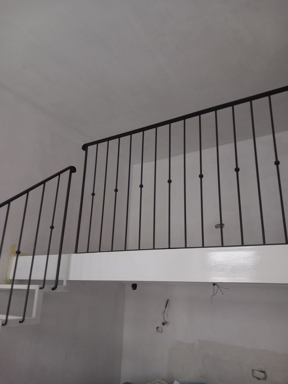 balcon et rambarde en fer forgé sur mesure