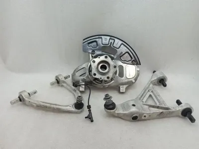 Ferrari 812 Superfast F152M Right Front Hub 328040 Wheel Bearing Housing Front Right