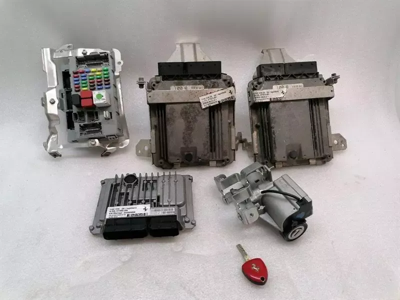 Ferrari 458 F142 Spider Engine ECU SET 277674 Engine Control Unit SET 4.5 V8
