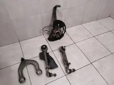 Mercedes SL R231 Right Front Hub Set A2313320801 Wheel Bearing Housing Front Re Set