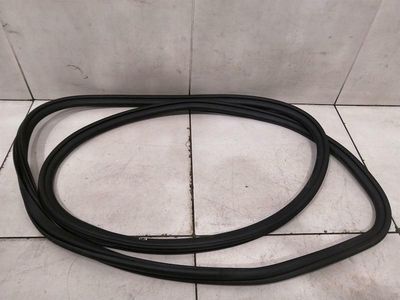 Porsche Macan 95b Front Right Door Seal 95B831721 Door Seals Front Re