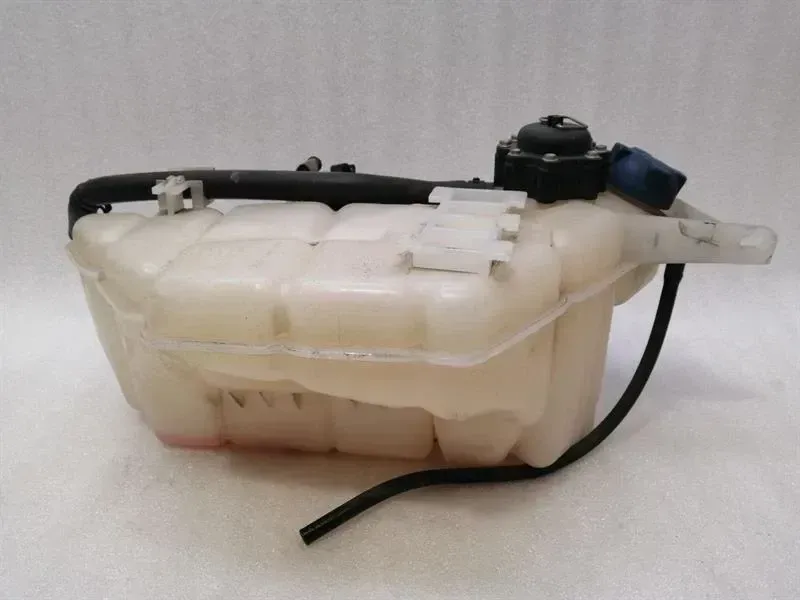 Porsche 911 997 Turbo Expansion Tank 99610605703 Expansion Tank Coolant