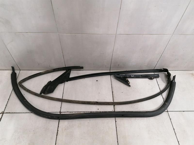 Porsche 911 992 right door seal 992831703F door seals right