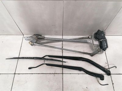 Chevrolet Corvette C6 Front Wiper Linkage 25820788 Wiper Motor Front
