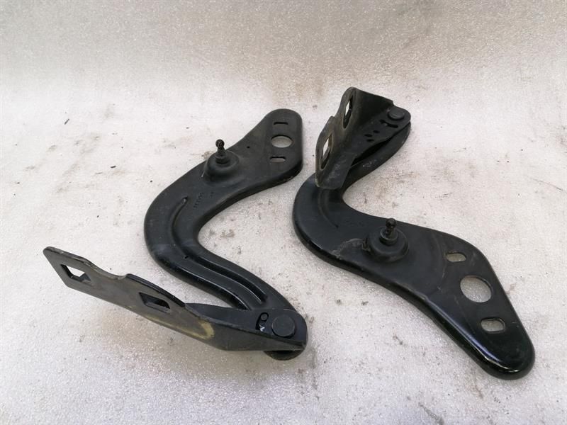 Chevrolet Corvette C6 Bonnet Hinge LHS 1585571 Hood Hinge Left