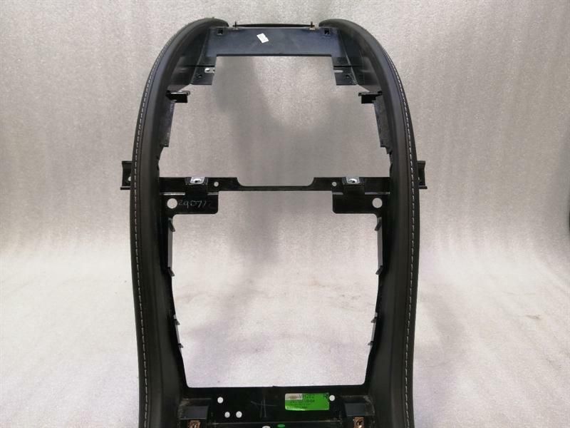 Aston Martin Vantage V12 console cover 9G33-55210-AAW console trim