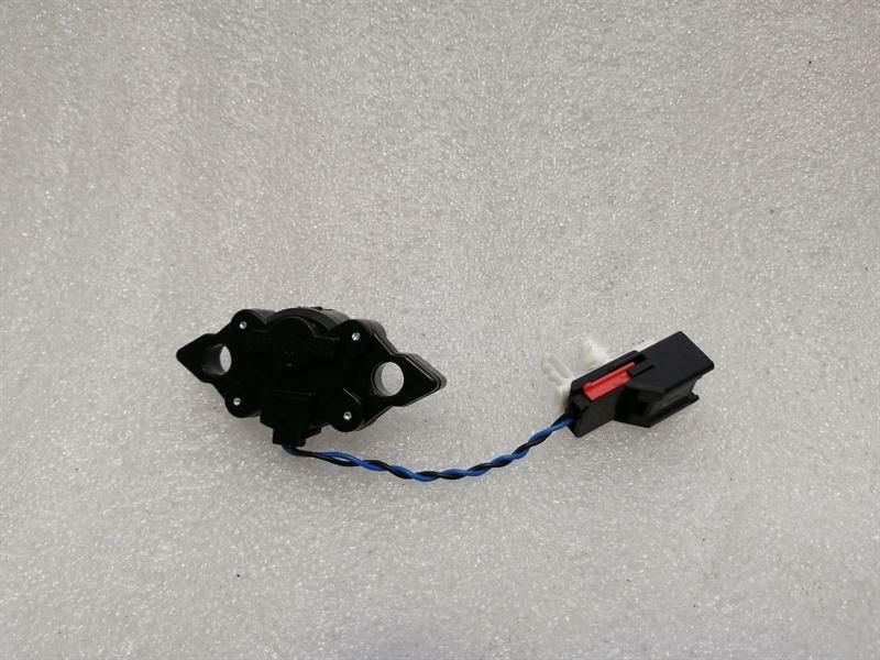 Aston Martin Vantage V12 Boot Release Switch 6G33-32A50-AA Switch Tailgate