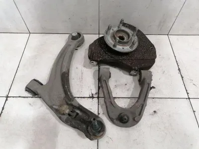 Aston Martin Rapide Right Front Hub AD43-3K186-AB Wheel Bearing Housing Front Right