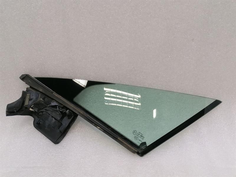 Aston Martin Vantage Left Front 1/4 Glass 6G33-C21411-CA Door Panel 1/4 Front Left