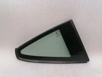 Ferrari 612 Scaglietti F137 Right Rear 1/4 Glass 66855600 Door Glass 1/4 Rear RH