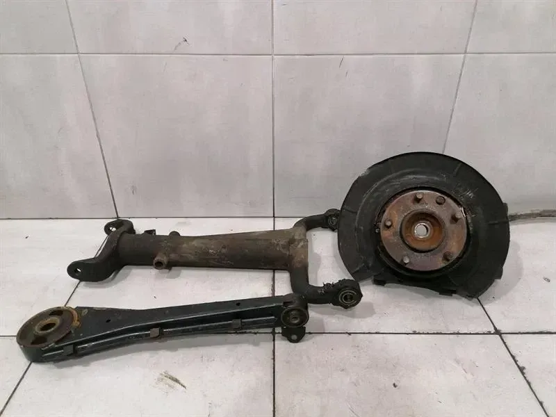 ASTON MARTIN DB7 VANTAGE Left Rear Hub 26-120979-AC Wheel Bearing Case Rear Left