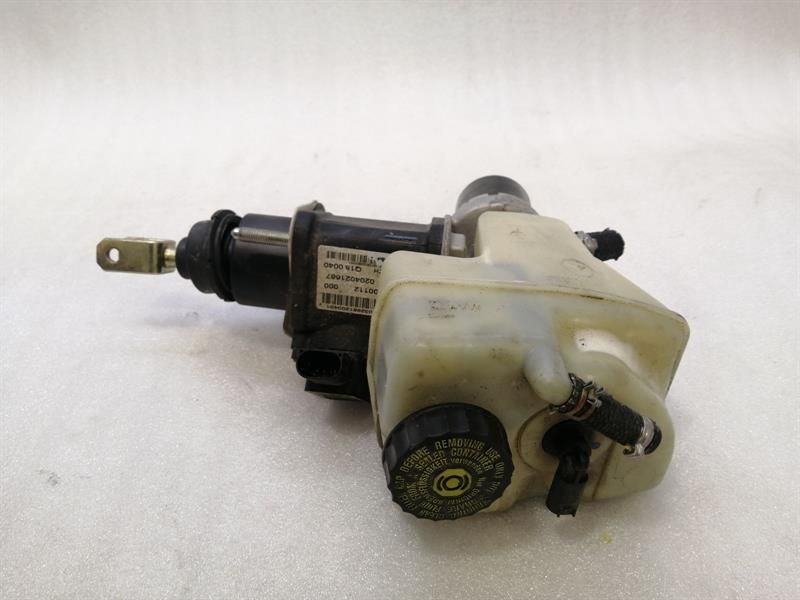 Mercedes SL R230 Brake Servo A0004300112 Brake Booster