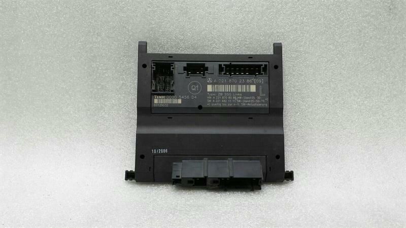 Mercedes S-Class W221 Left Seat Module A2218702386 Front Left Seat Control Unit
