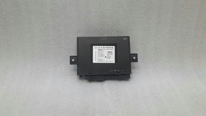 Mercedes S-Class W221 Electronic Module A2218708086 ECU Keyless Go