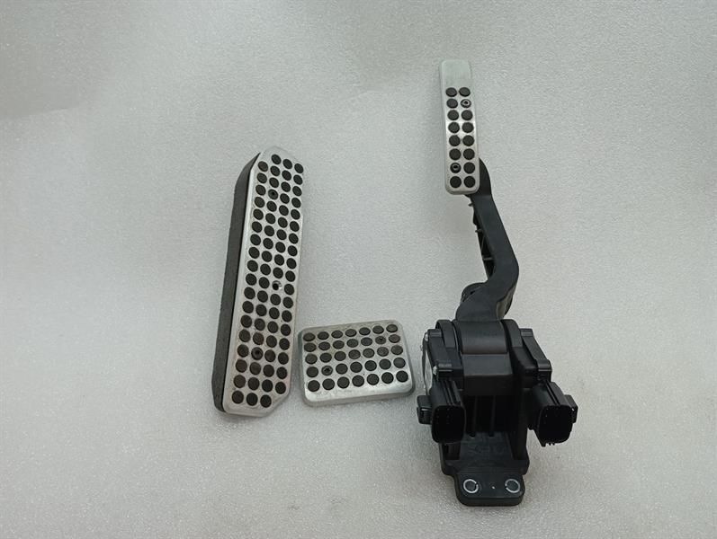 Aston Martin Virage MK2 2011-2012 Throttle Pedal (Electrical) 8D33-9F836-AC Throttle Pedal