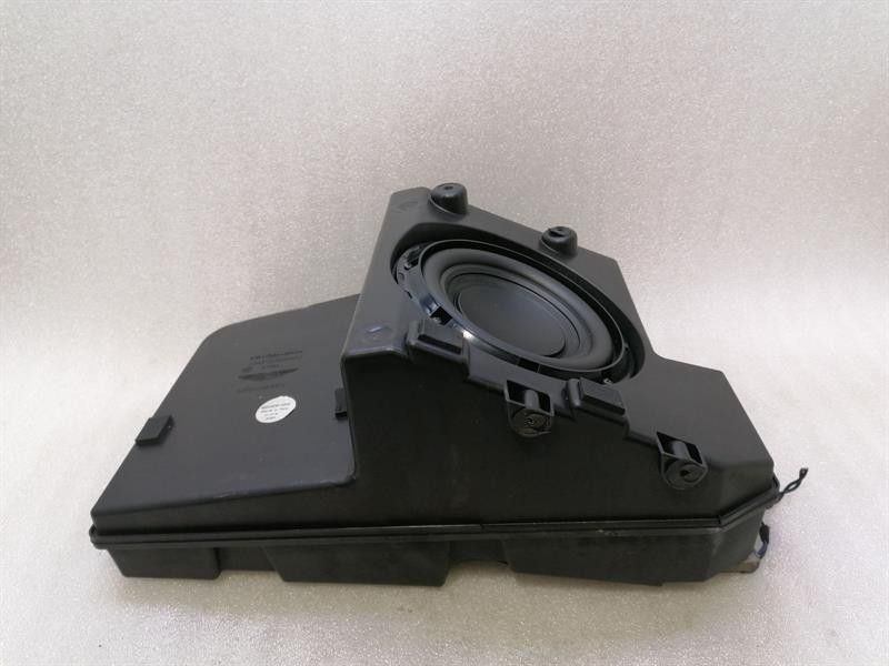 Aston Martin Rapide Subwoofer Bang &amp; Olufsen Speaker AD43-18C956-AA Loudspeaker