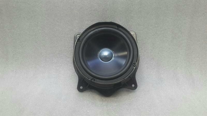 Mercedes S-Class W221 Rear Door Speaker A2218208002 Door Speaker Logic7 L7