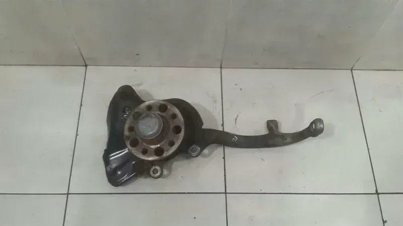 Mercedes S-Class W221 Left Front Hub A2213324501 Wheel Bearing Housing Front LI S600