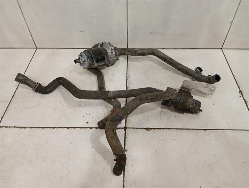 Maybach 62 V240 additional cooling pump A0005504883 coolant pump pump