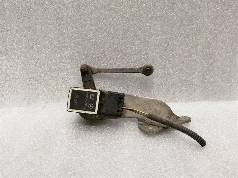 Mercedes SL R230 rear xenon level sensor A0025428818 level sensor rear.