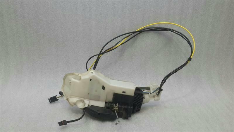 Mercedes SL R230 Door Lock A2307200835 Door Lock RE Keyless Go