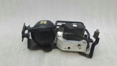 Mercedes SL R230 rear ABC valve A2213201058 hydraulic valve ABC rear W221 W216