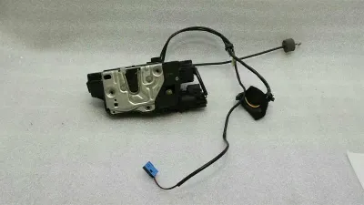 Mercedes W219 CLS RLH door lock A2197300735 door lock rear left keyless go