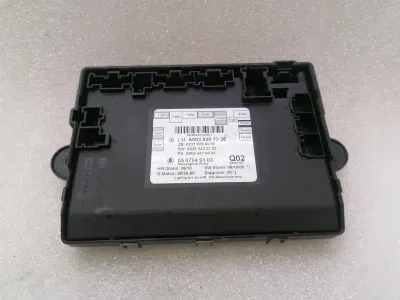 Mercedes S W221 rear left door module A0038207326 rear Li door control unit