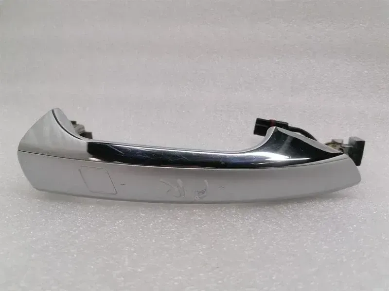 Mercedes S-class W221 right door handle A2217601070 door handle right keyless