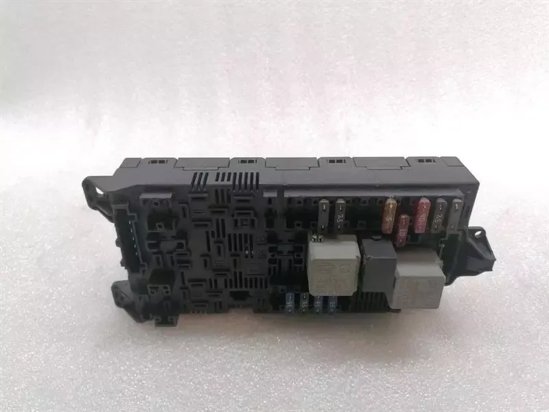 MAYBACH 57 W240 Fuse Box A2405451401 Fuse Box SAM