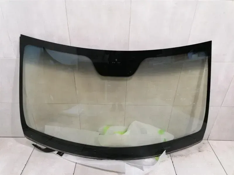 MAYBACH 57 W240 WINDSCREEN A2406701901 WINDSCREEN