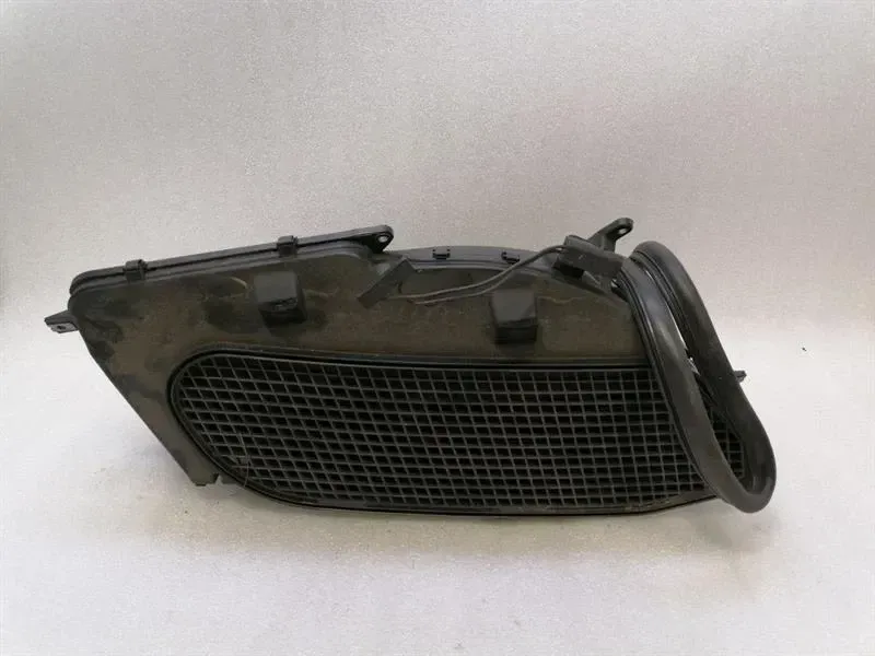 MAYBACH 57 W240 Air Filter Box A2408300044 Air Filter Box