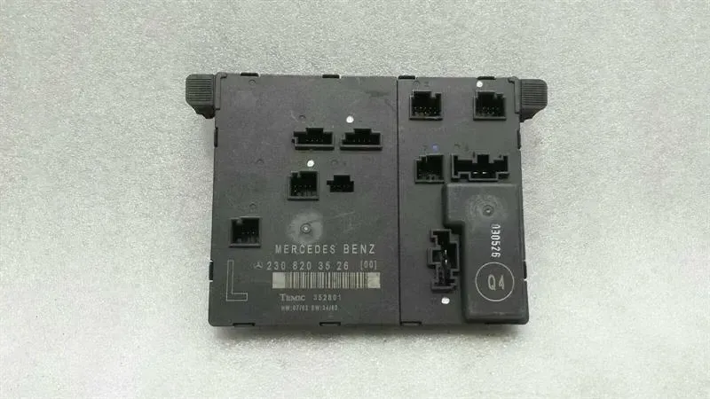 Mercedes SL R230 Left Door Module A2308203526 Door Control Unit Left.