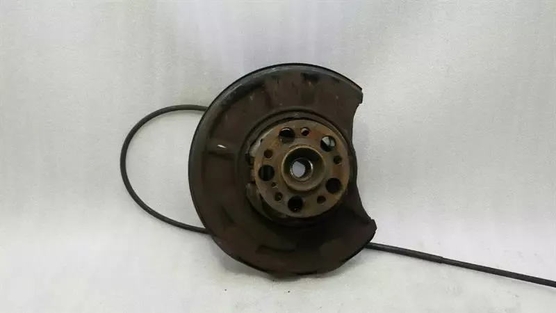 Mercedes W211 W219 Right Rear Hub A2113504608 Wheel Bearing Housing Rear Right AMG