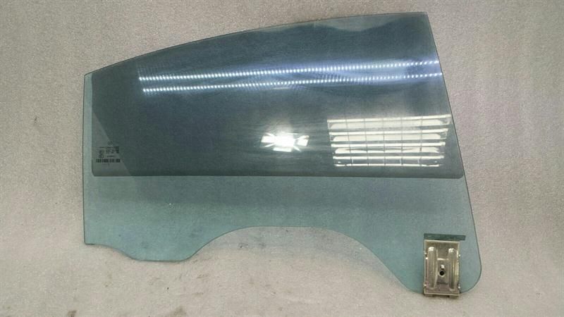 Mercedes W219 CLS55 right rear door glass A2197350810 door window rear right