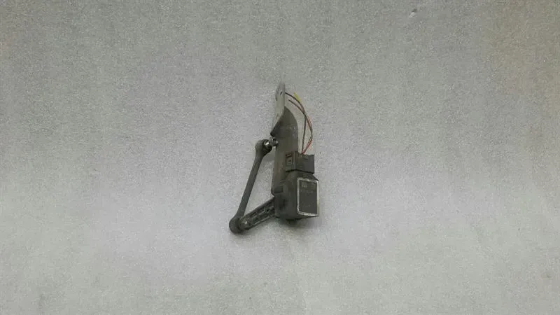 Mercedes SL R230 Xenon Level Sensor A0025428818 Level Sensor SL500 SL550 V8