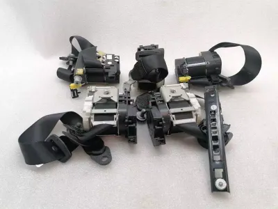 Mercedes S-class W221 seat belt set A2218606785 seat belt set
