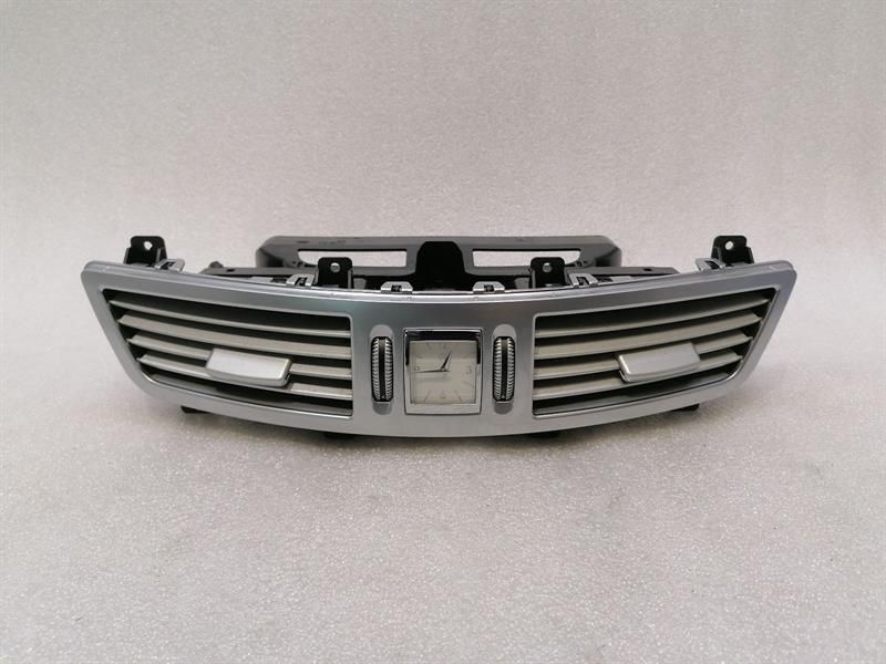 Mercedes S-Class W221 Time Clocks + Air Vent A2218270370 Analog CLOCK