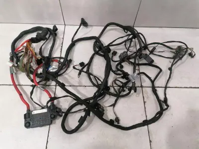 Mercedes S-Class W221 Engine Bay Wiring Loom A2214403235 Engine Bay Wiring Harness