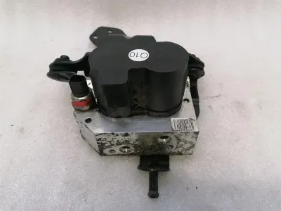 Mercedes W221 rear ABC suspension valve A2213201058 rear air suspension valve