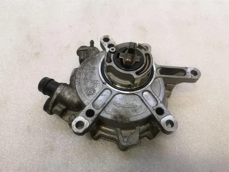 Mercedes S-class W221 S63 AMG Vacuum Pump A2762300165 Vacuum Pump