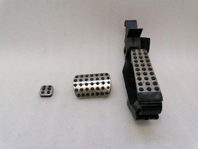 Mercedes CLS W219 Gas Pedal (Electrical) A1713000004 Accelerator Pedal AMG